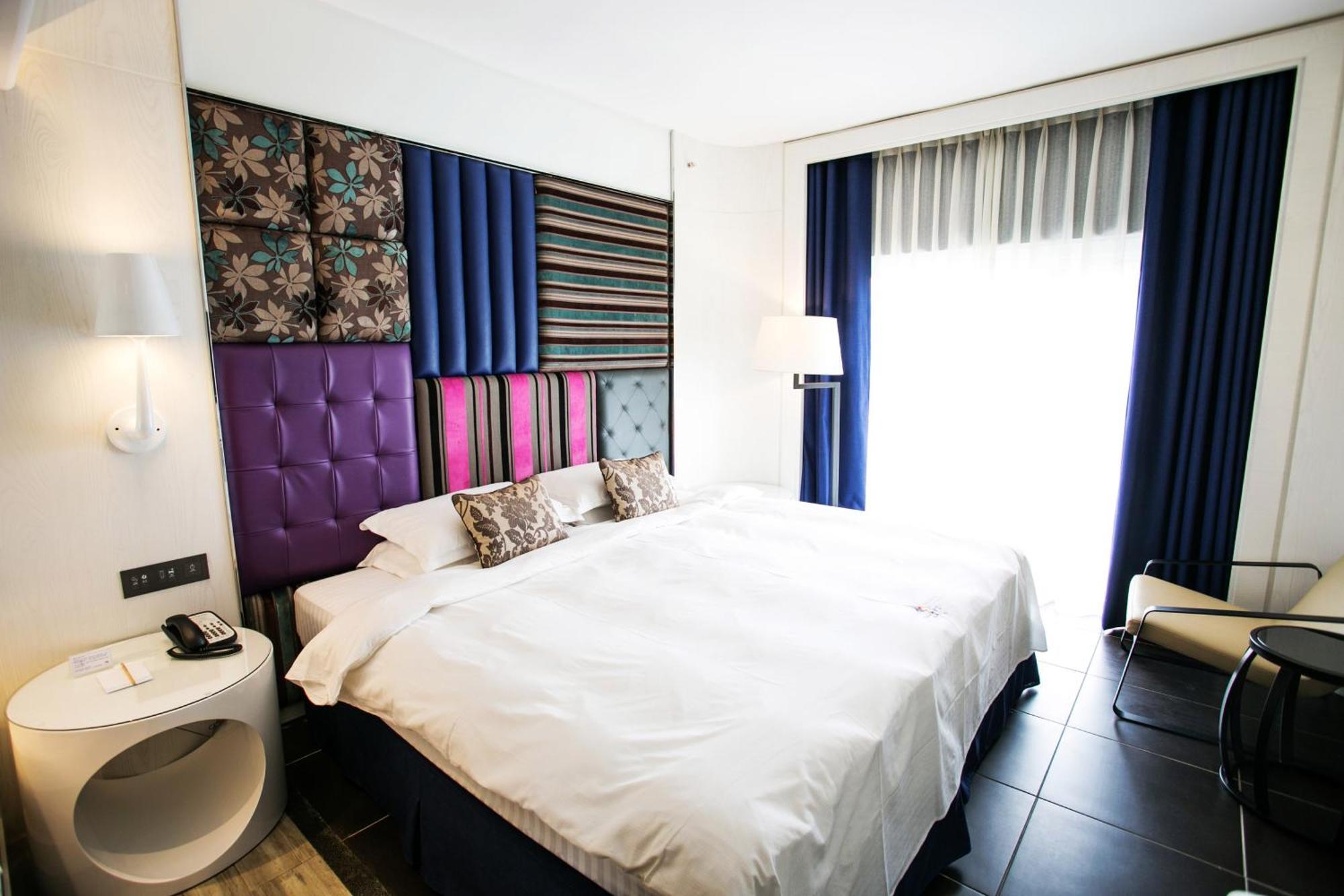 Chateau Beach Resort Kenting Extérieur photo A room at the hotel