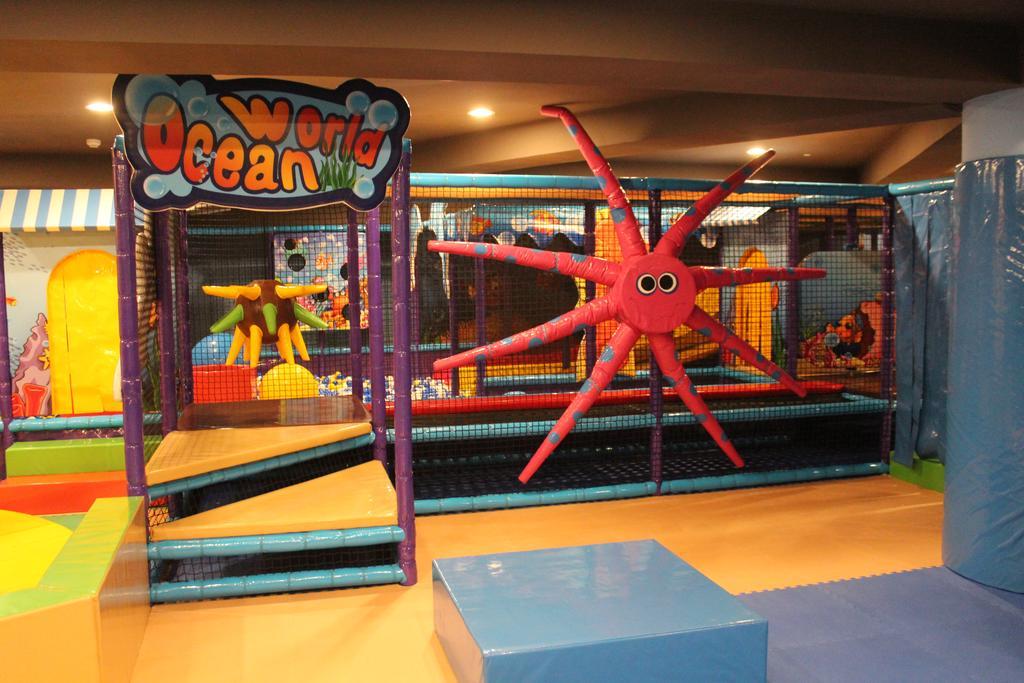 Chateau Beach Resort Kenting Extérieur photo Ocean Play