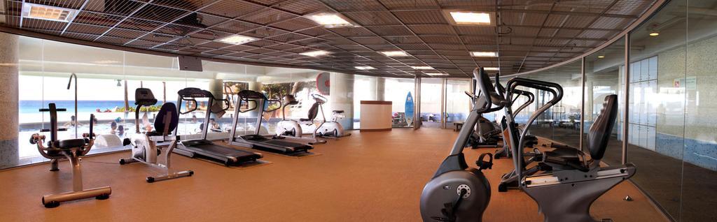 Chateau Beach Resort Kenting Extérieur photo The gym at the hotel