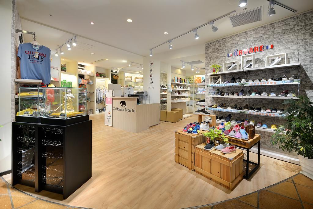 Chateau Beach Resort Kenting Extérieur photo Pokémon Center in Japan
